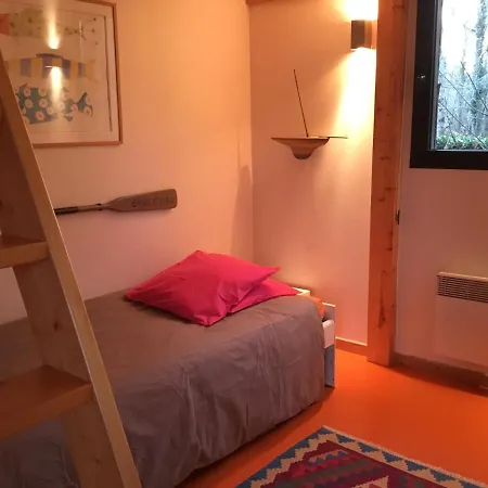 ゲストハウス La Petite Maison D'ete ビスカロッス
